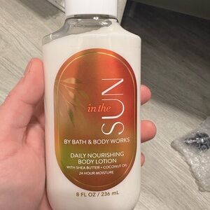 Bath & Body Works In The Sun Body Lotion - White and Orange